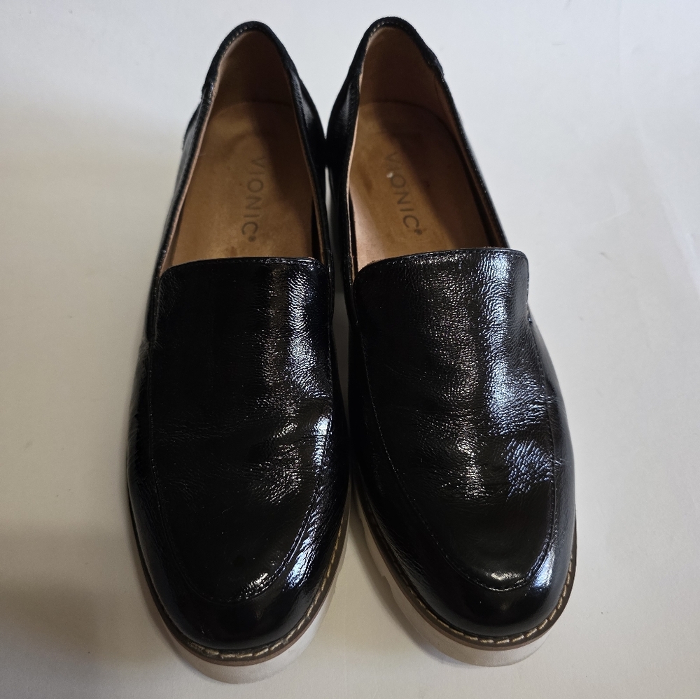 Vionic Kensley Black Patent Leather Loafers Sz 6 - Picture 2 of 8